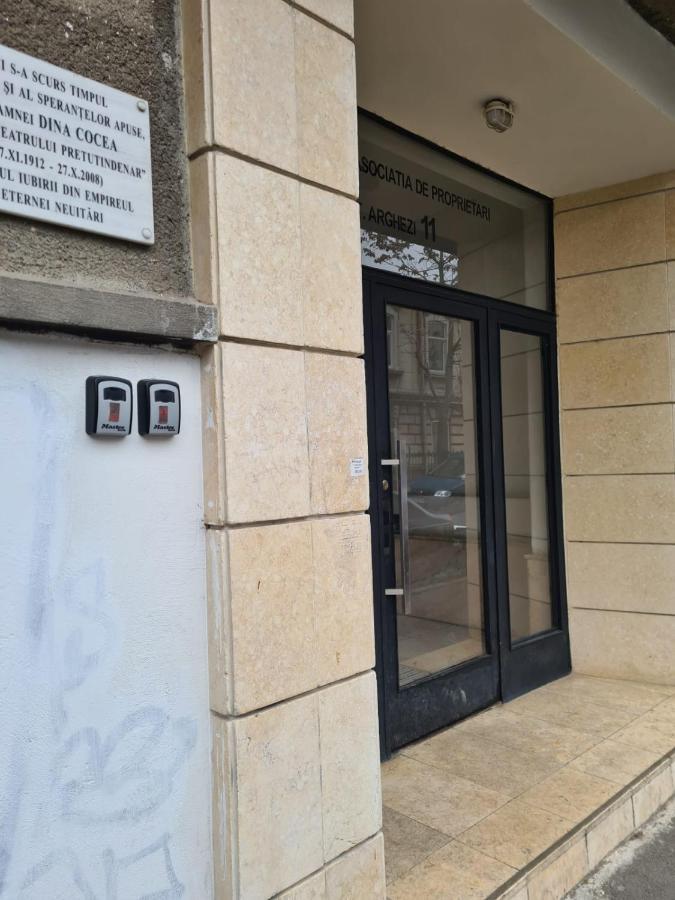 Central Arghezi Art Deco Piata Universitatii Apartment Bucharest