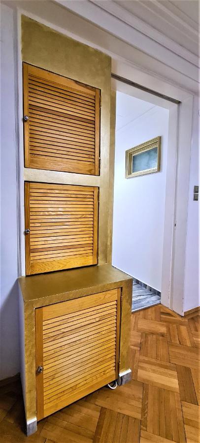 Central Arghezi Art Deco Piata Universitatii Apartment