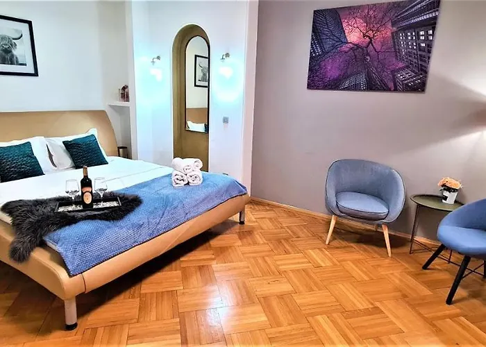 Central Arghezi Art Deco Apartment Piata Universitatii